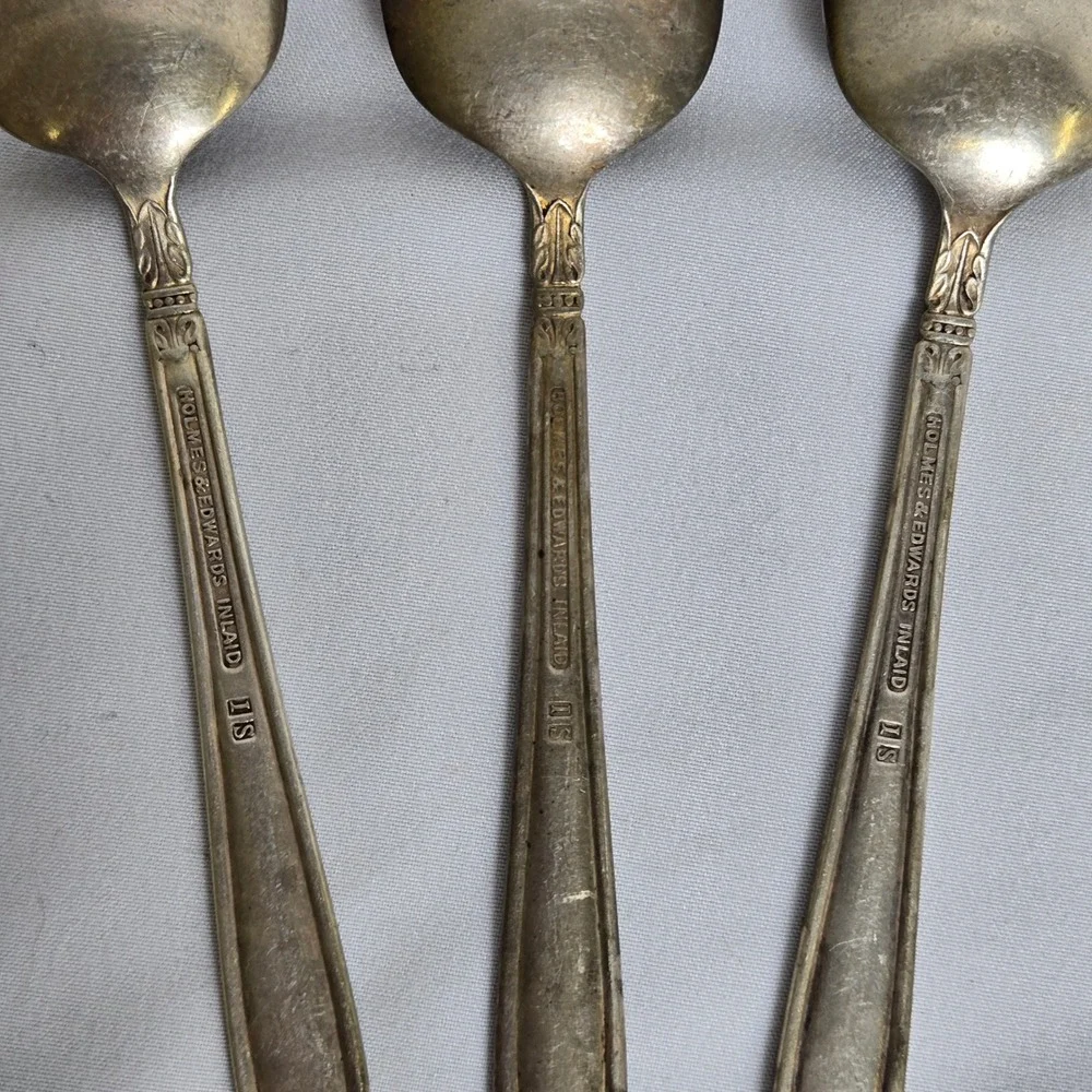 Holmes‎ & Edwards Silverplate Teaspoons, Danish Princess, 6.25